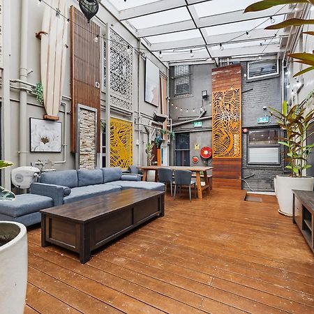 Хостел London Plane Backpackers Сідней Екстер'єр фото